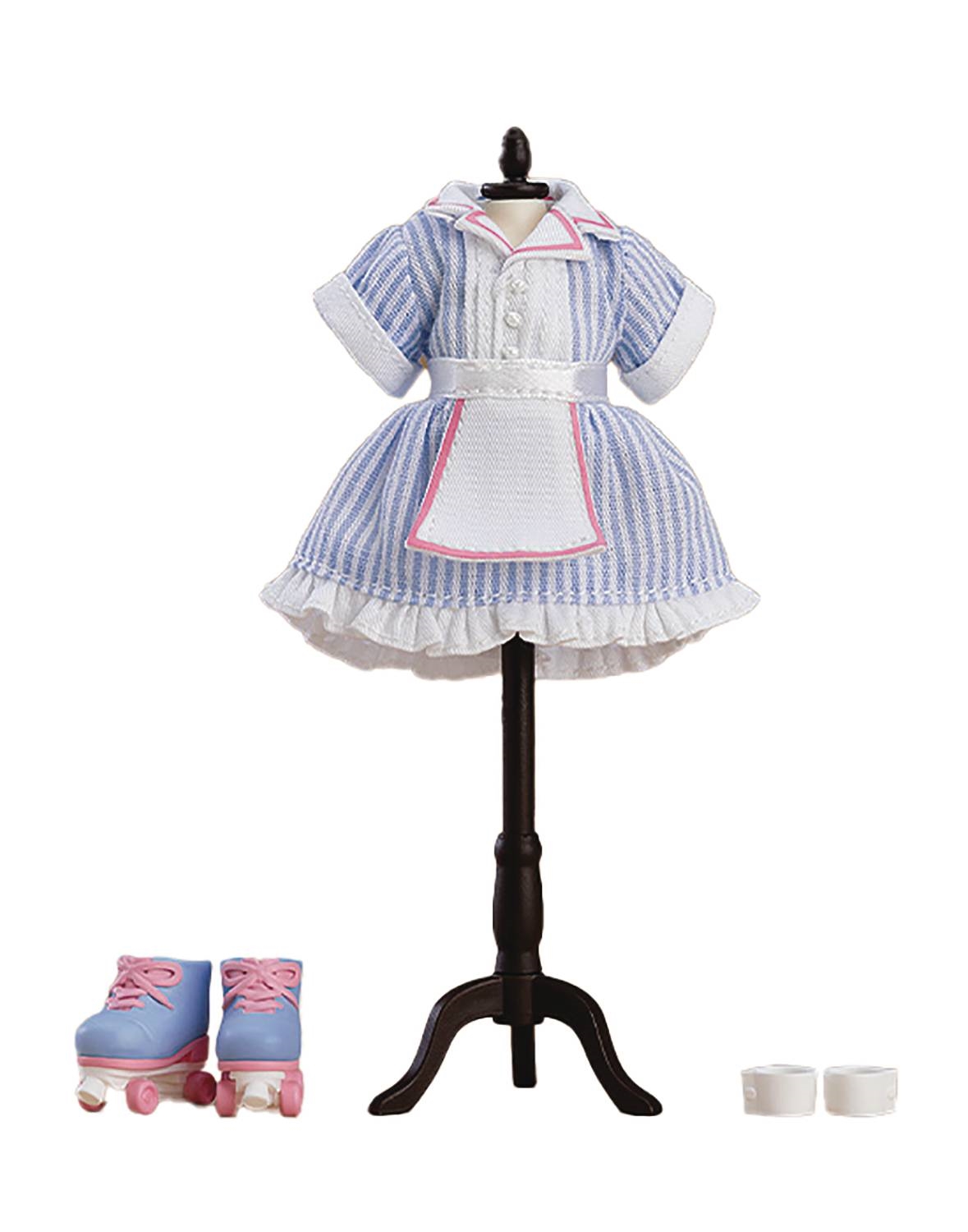 Nendoroid Doll Outfit Set: Diner Theme (Green Boy Ver.) - Includes Shirt, Apron, Pants, Roller Skates